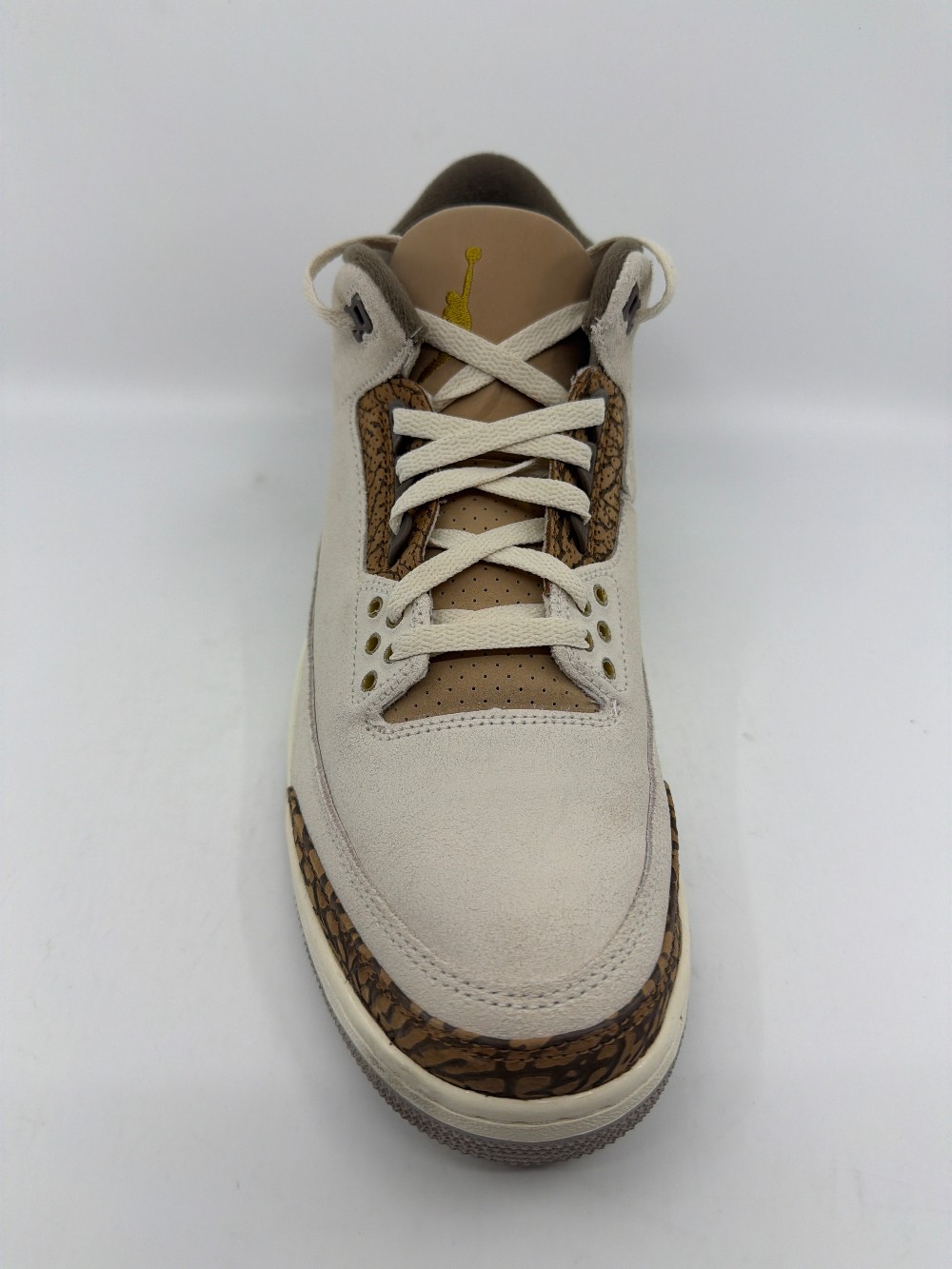 *USED* AJ 3 - PALOMINO