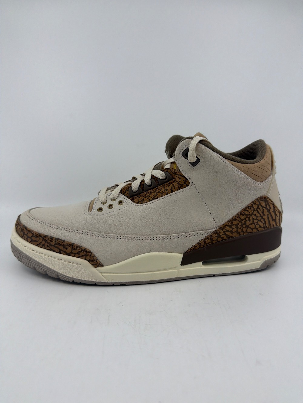 *USED* AJ 3 - PALOMINO