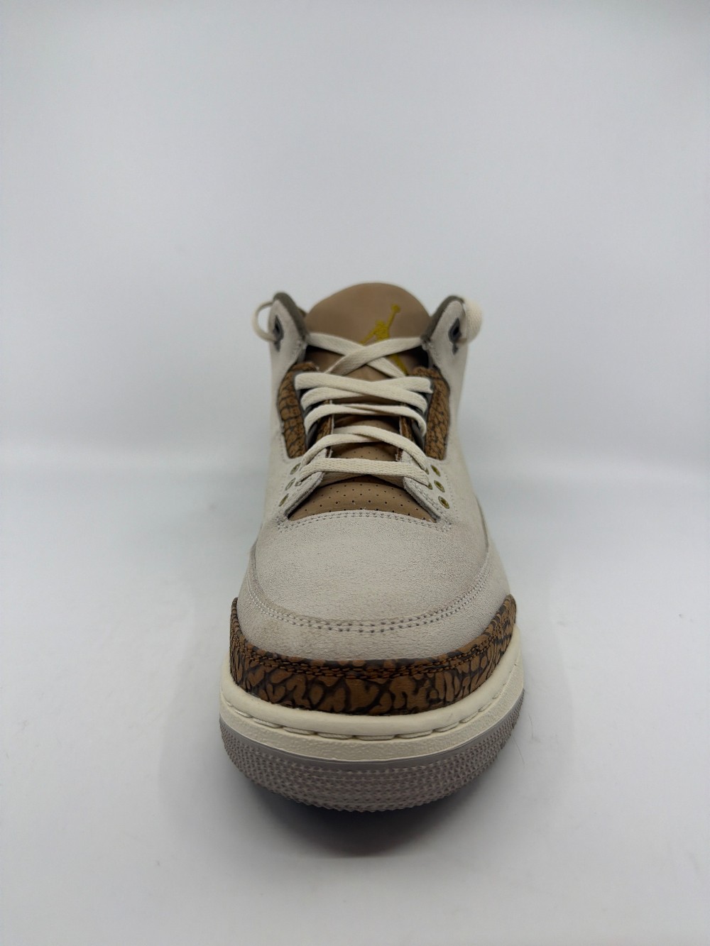 *USED* AJ 3 - PALOMINO