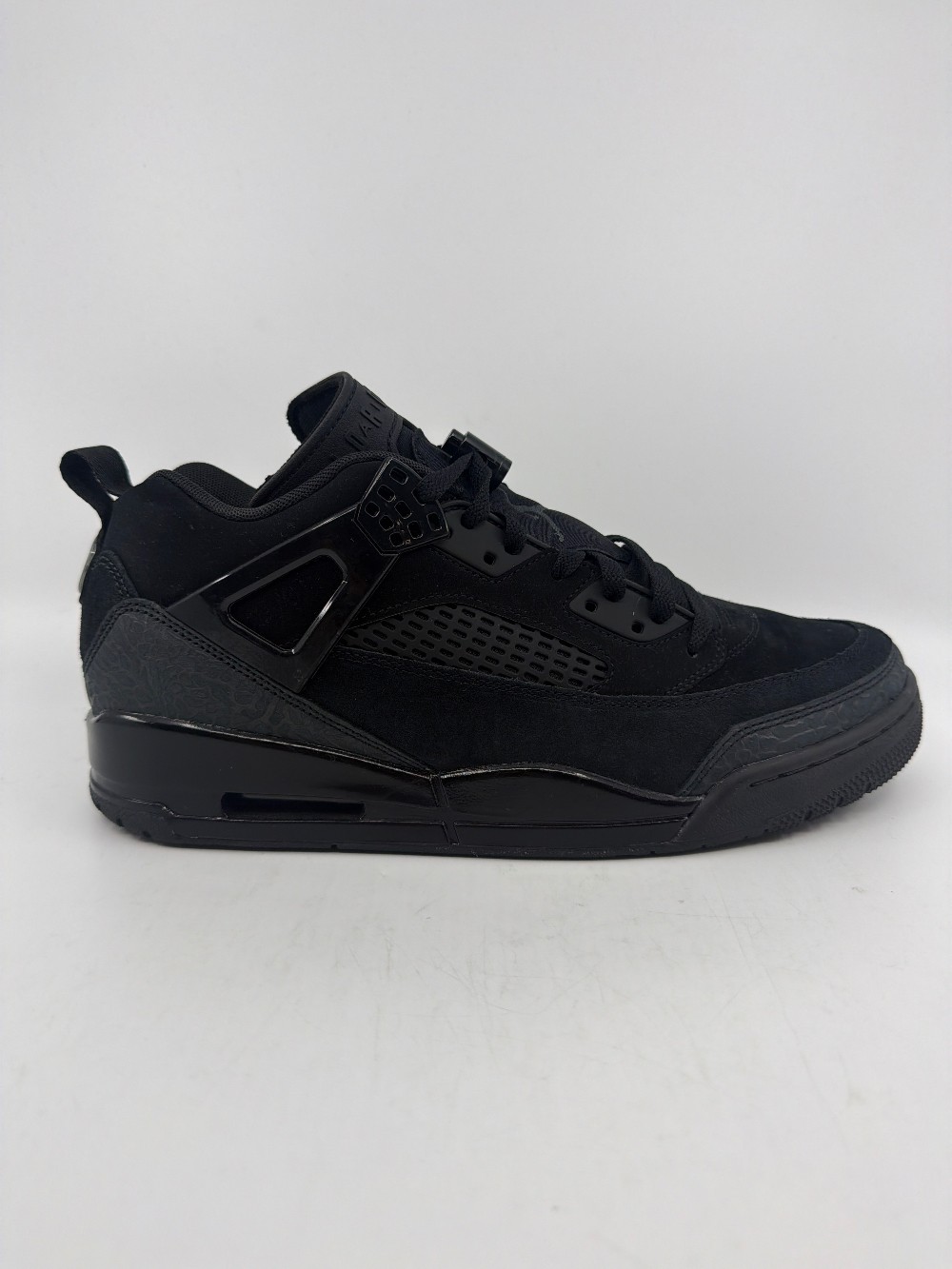 *VNDS* JORDAN SPIZIKE LOW - BLACK CAT
