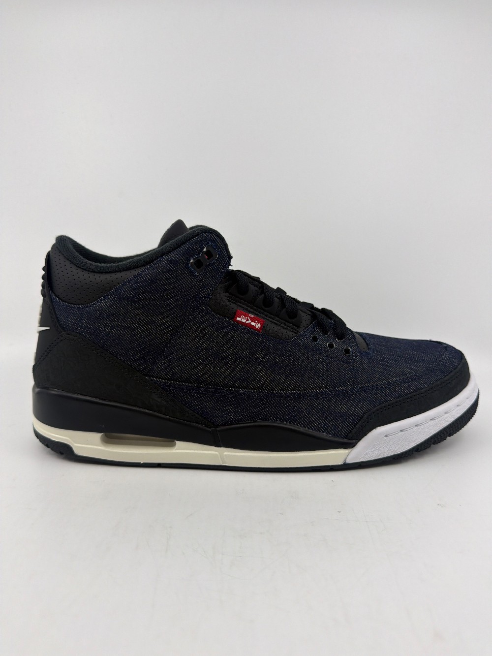 AJ 3 X LEVIS - INDIGO