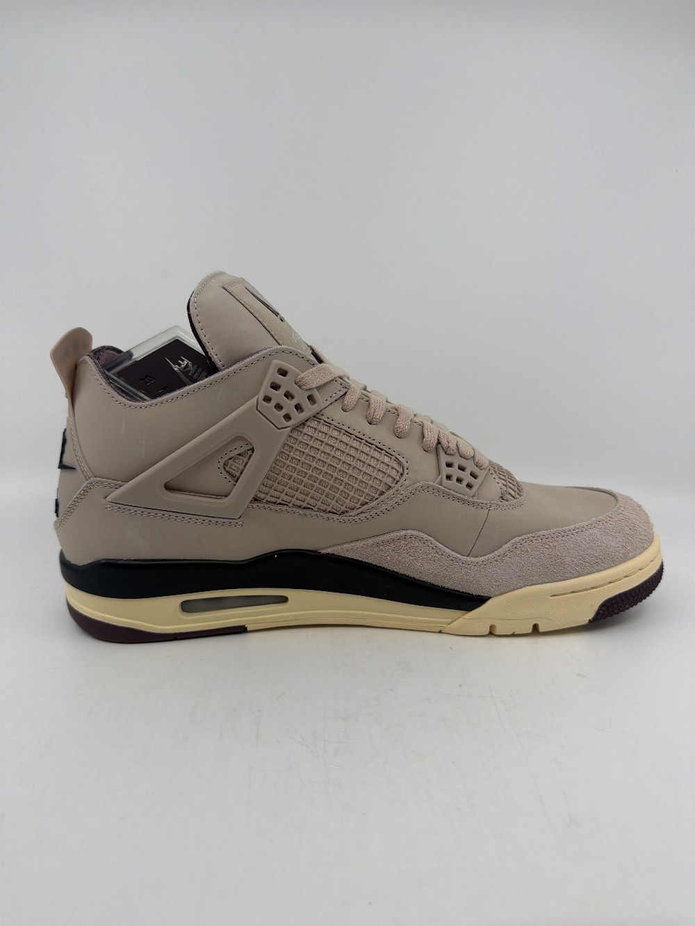 AJ 4 X A MA MANIERE (W) - WHILE YOU WERE SLEEPING