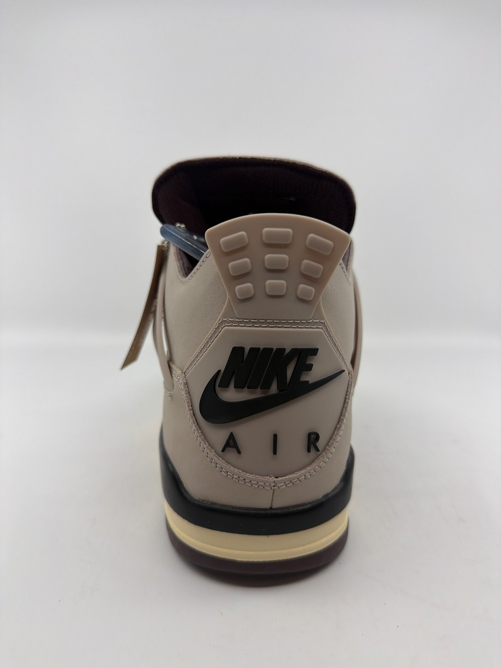 AJ 4 X A MA MANIERE (W) - WHILE YOU WERE SLEEPING