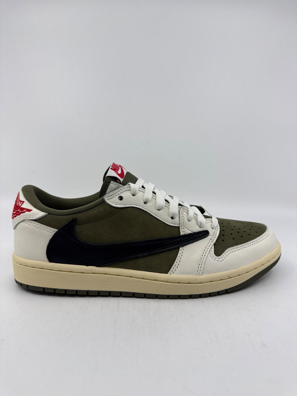 AJ 1 LOW X TRAVIS SCOTT - MEDIUM OLIVE