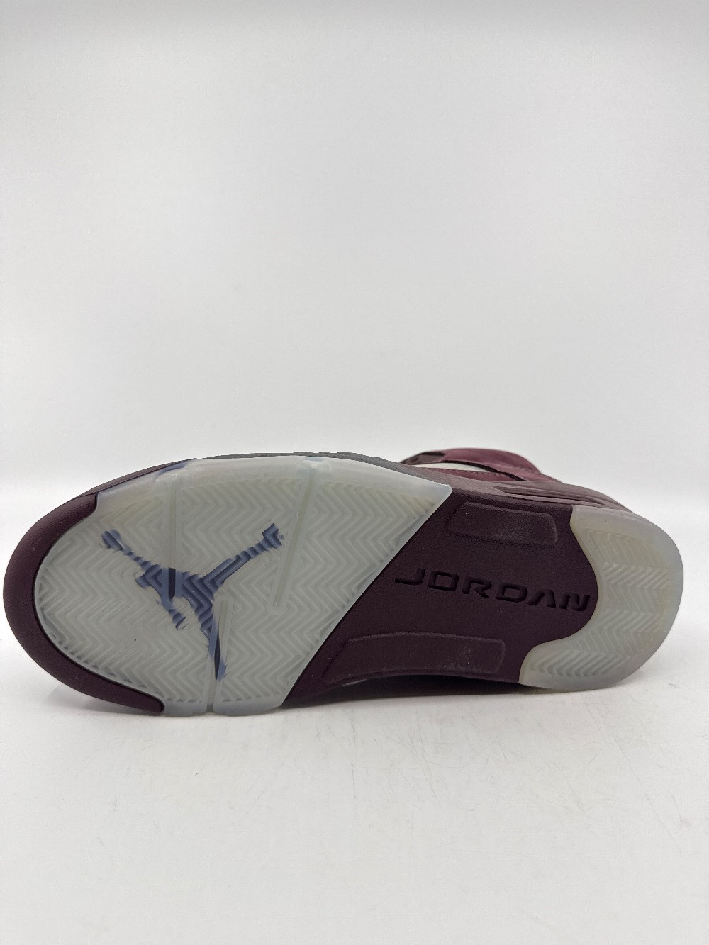 AJ 5 - BURGUNDY
