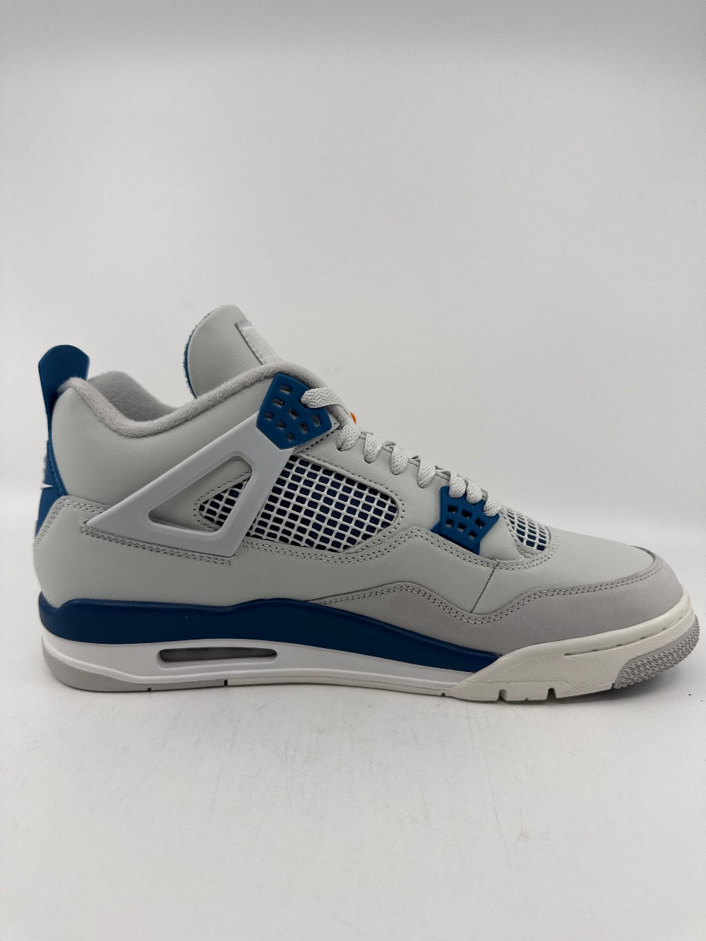 AJ 4 - MILITARY BLUE (2024)