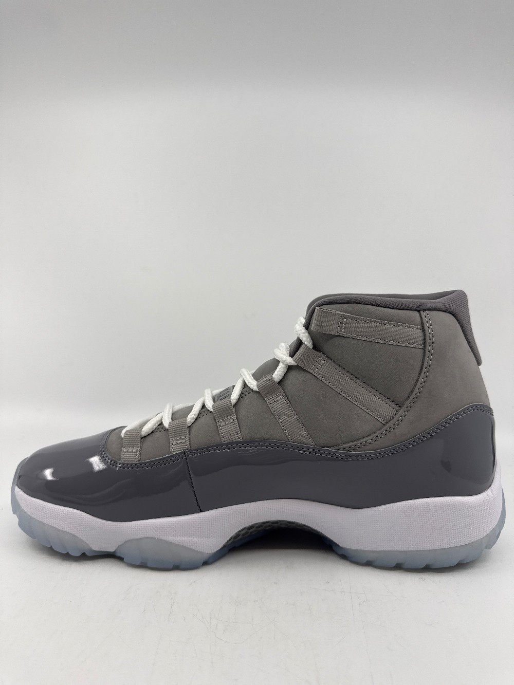 AJ 11 - COOL GREY (2021)