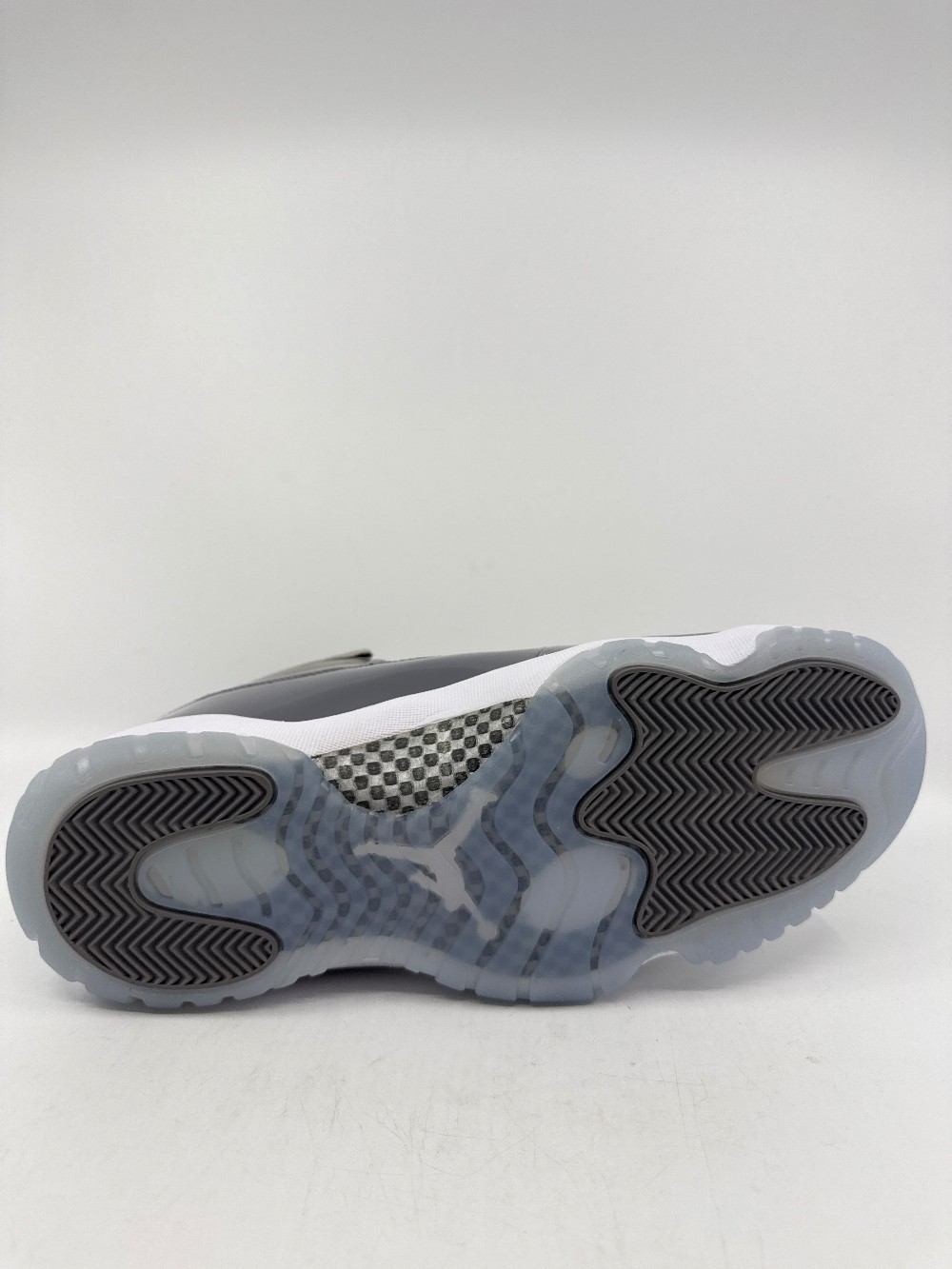 AJ 11 - COOL GREY (2021)