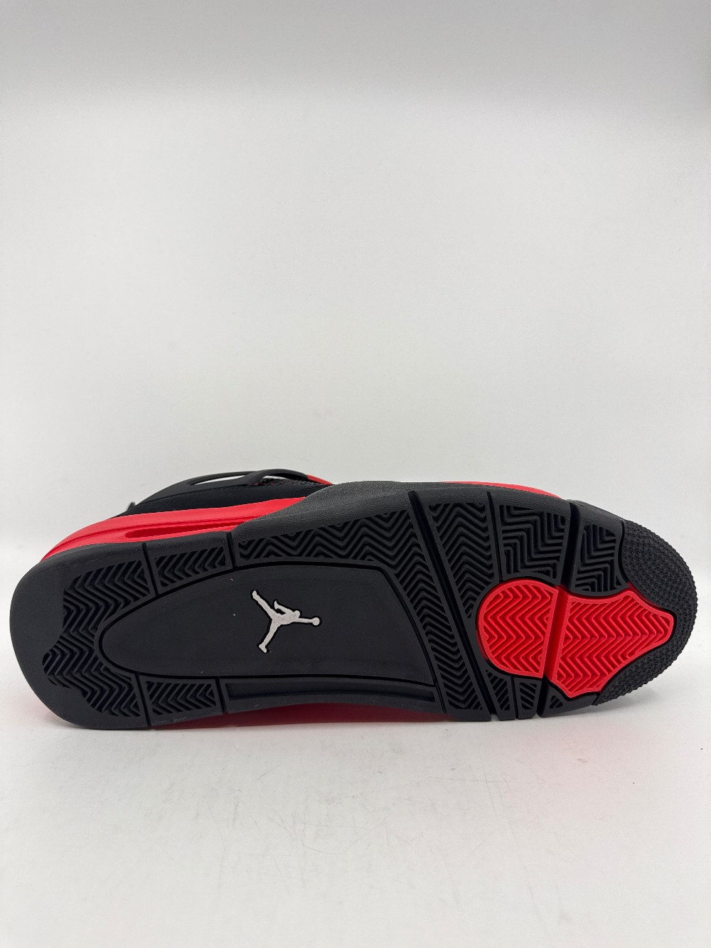 AJ 4 - RED THUNDER