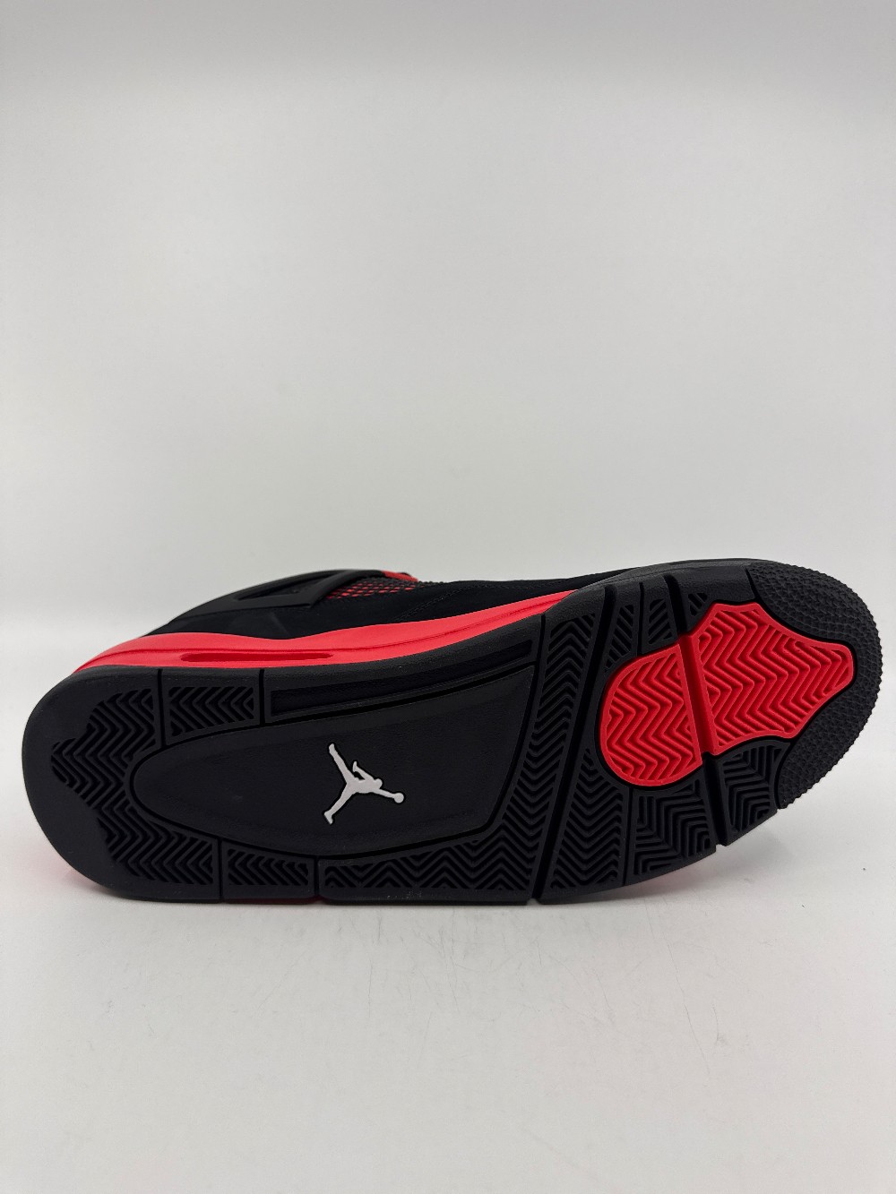 AJ 4 - RED THUNDER