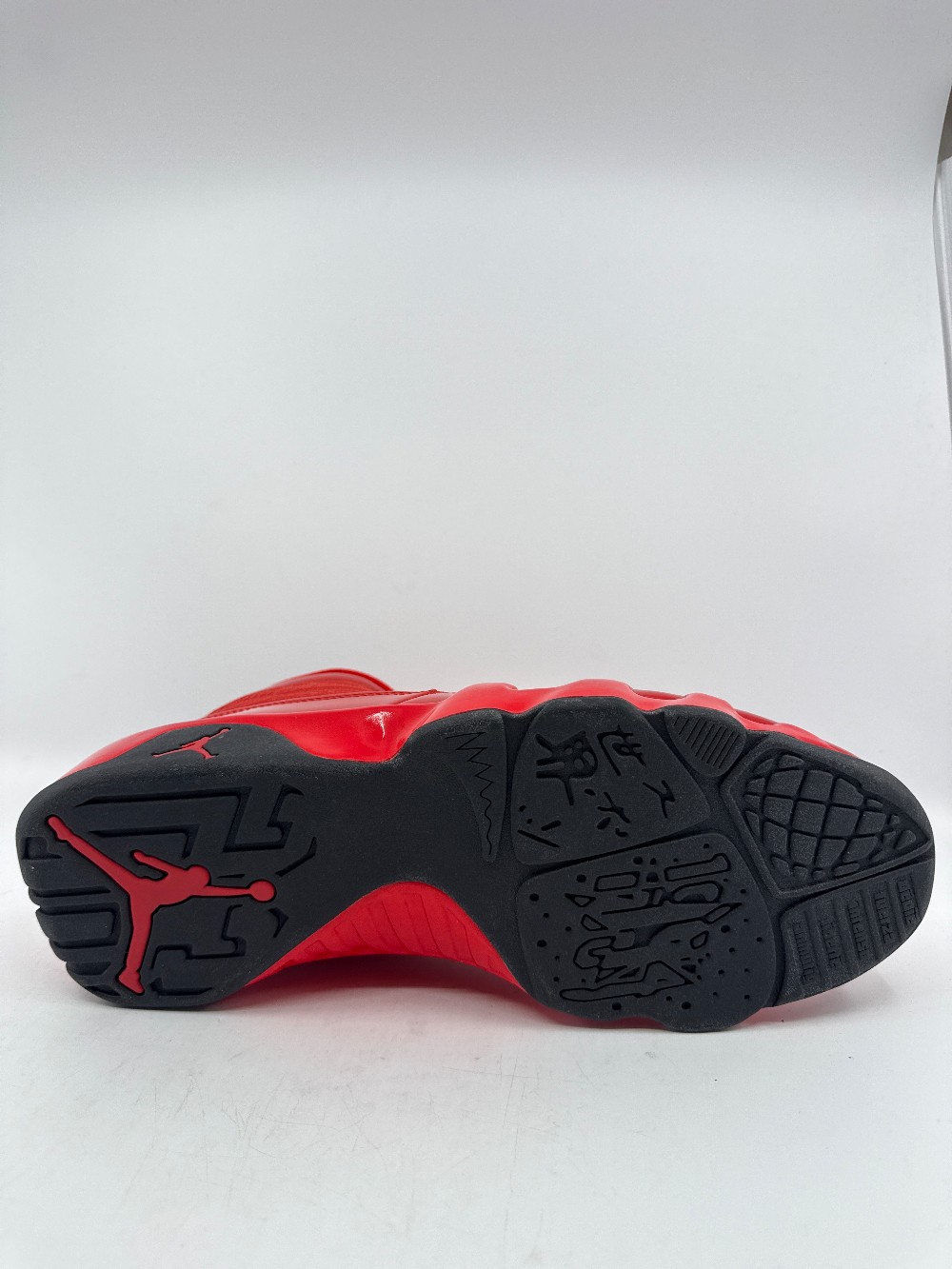 AJ 9 - CHILE RED