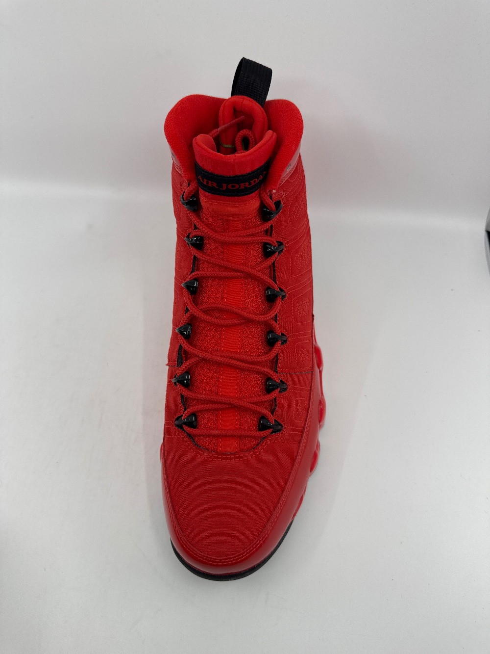 AJ 9 - CHILE RED