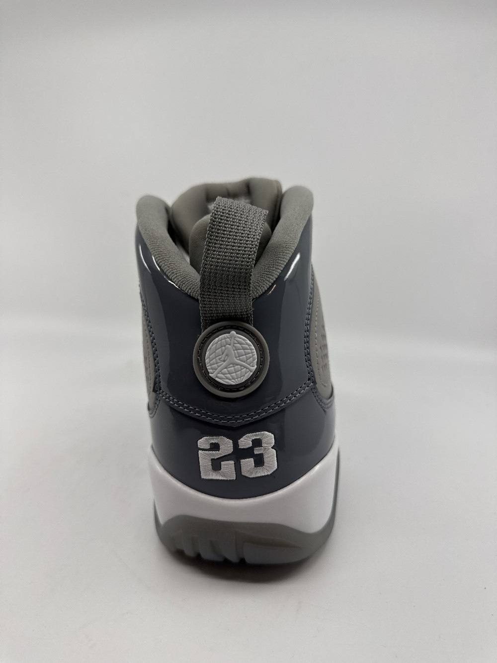 AJ 9 - COOL GREY (2025)