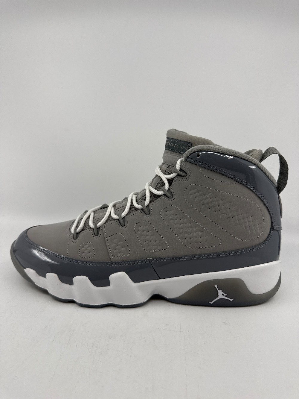 AJ 9 - COOL GREY (2025)