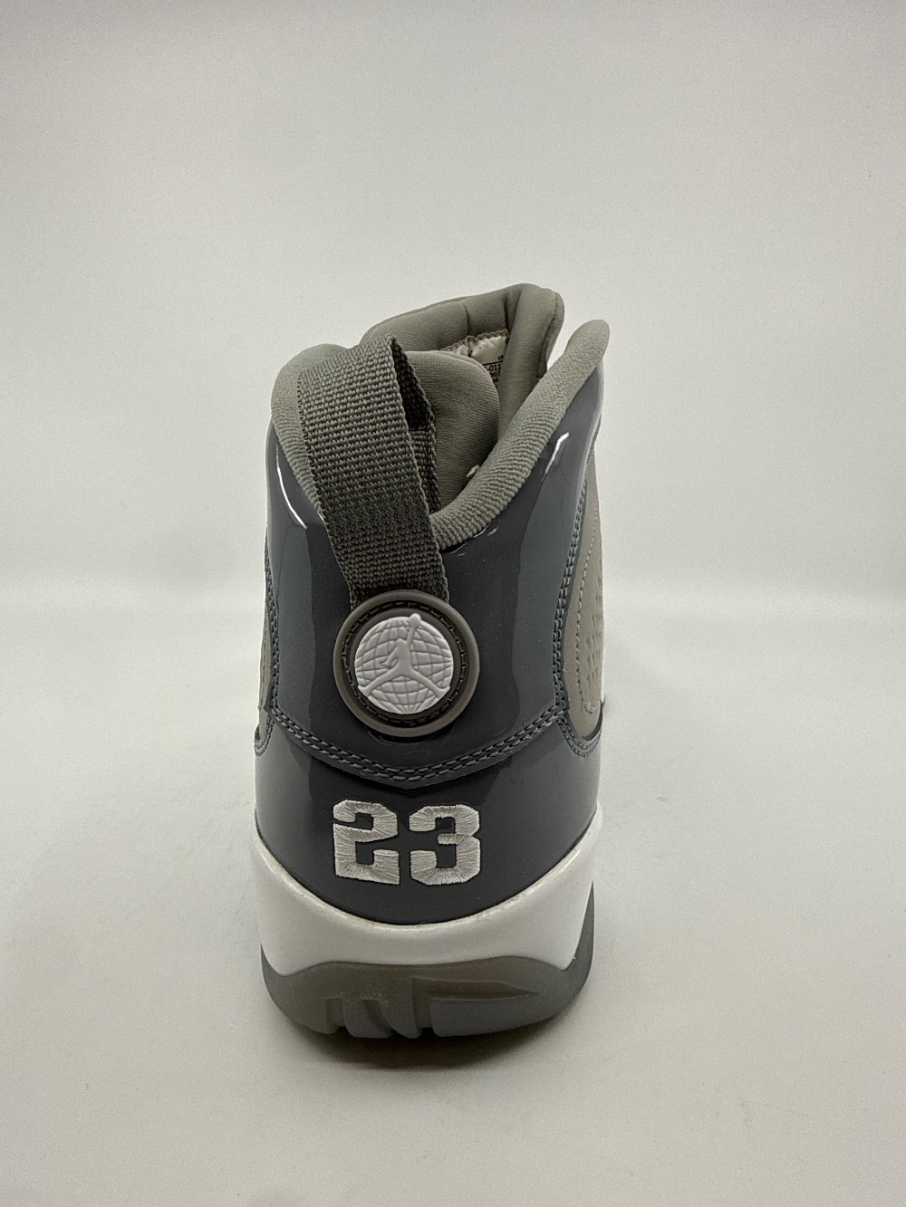 AJ 9 - COOL GREY (2025)