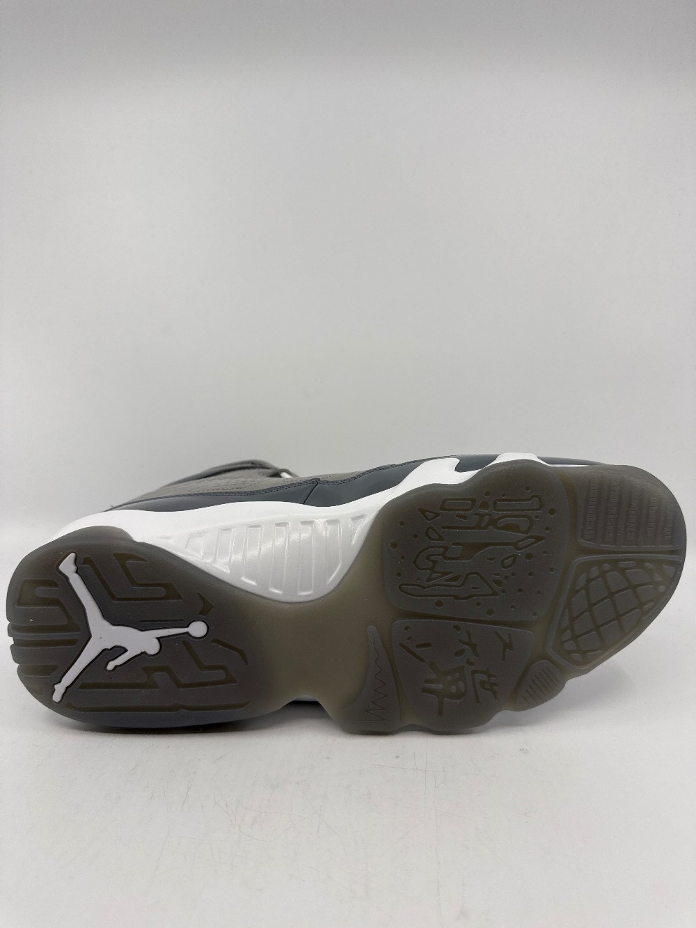 AJ 9 - COOL GREY (2025)