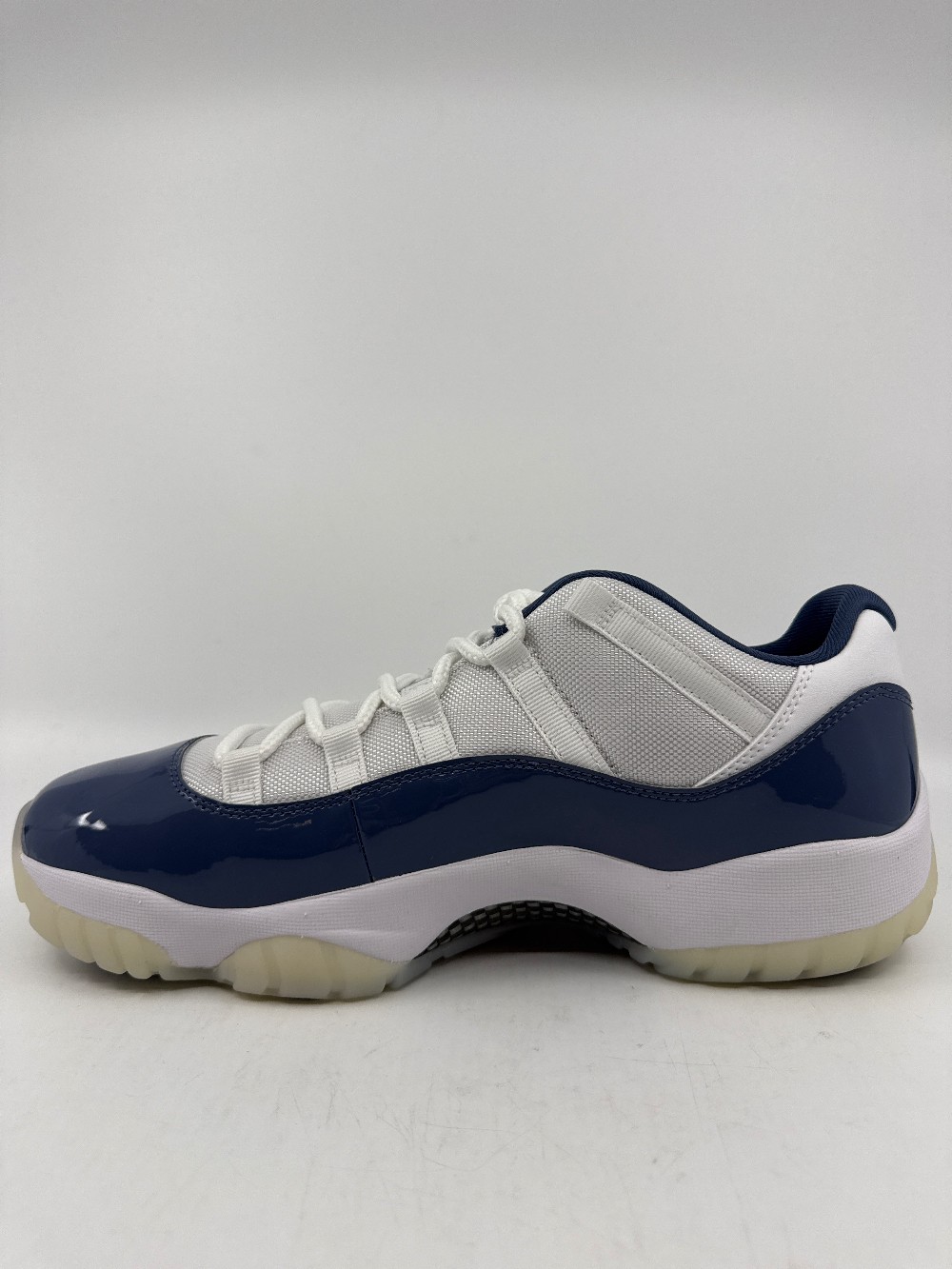 AJ 11 LOW - DIFFUSED BLUE