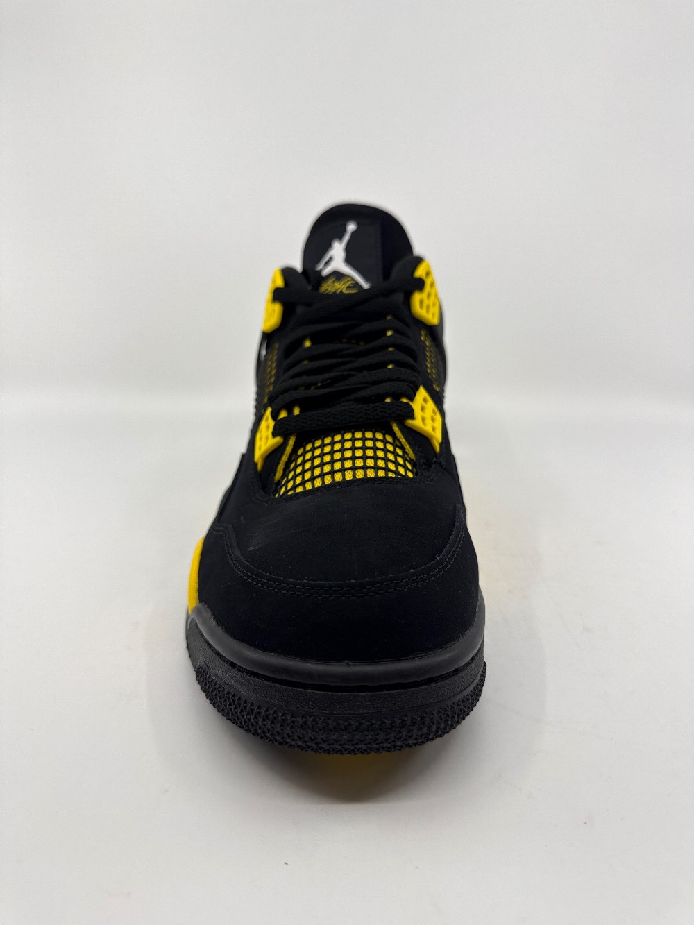 AJ 4 - THUNDER (2023)