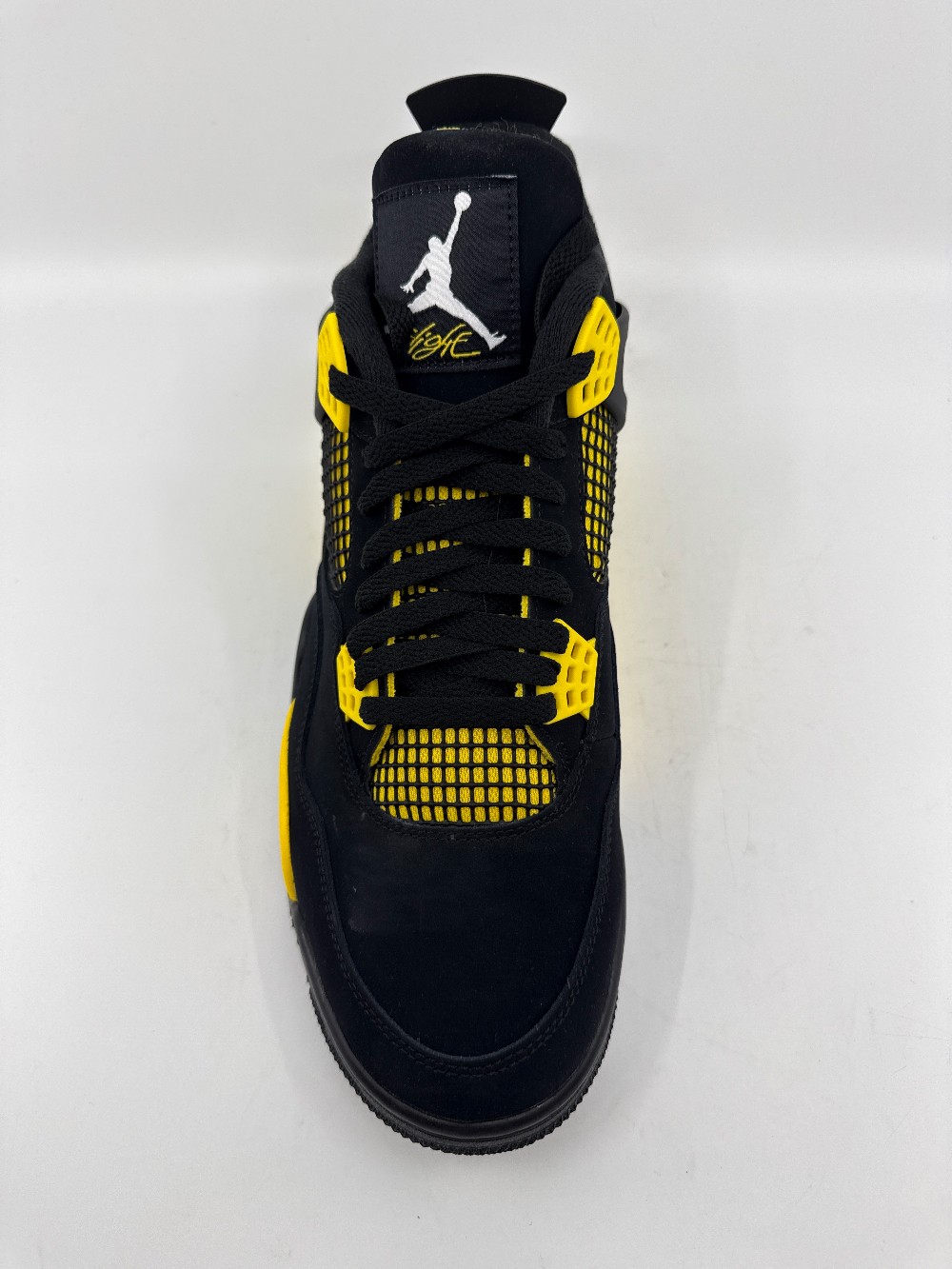 AJ 4 - THUNDER (2023)