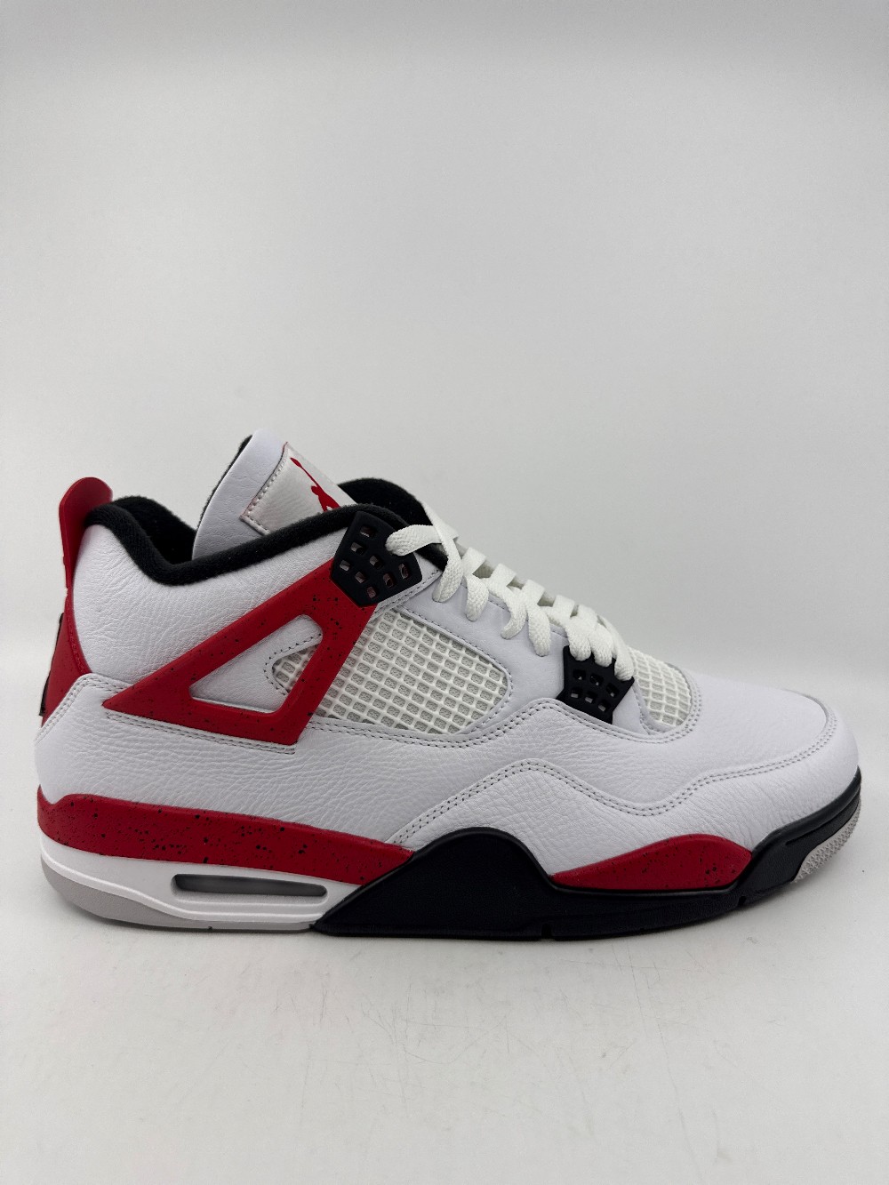 AJ 4 - RED CEMENT