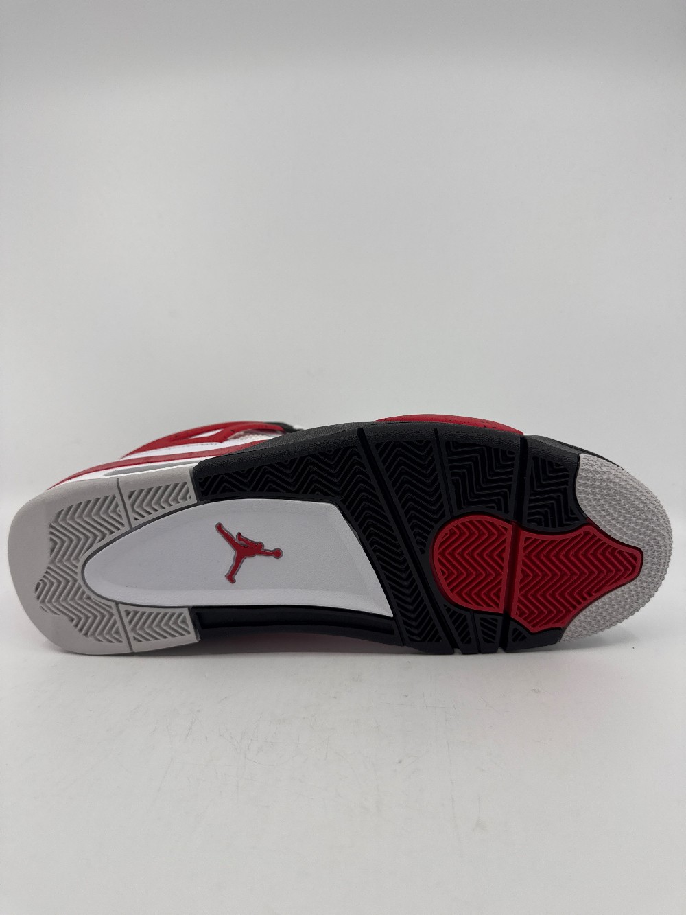 AJ 4 - RED CEMENT
