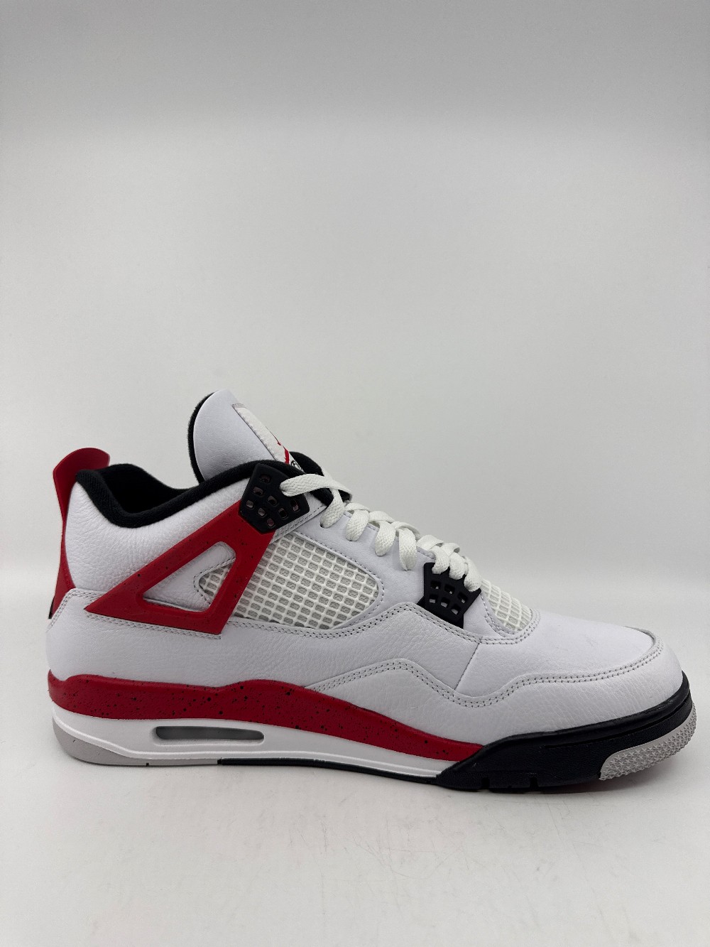 AJ 4 - RED CEMENT