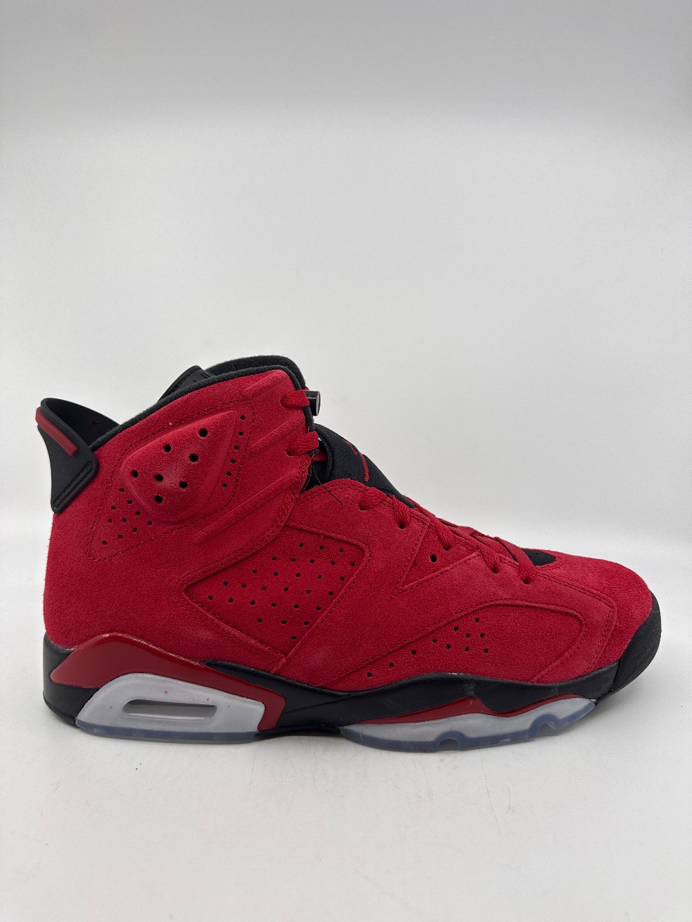 AJ 6 - TORO BRAVO