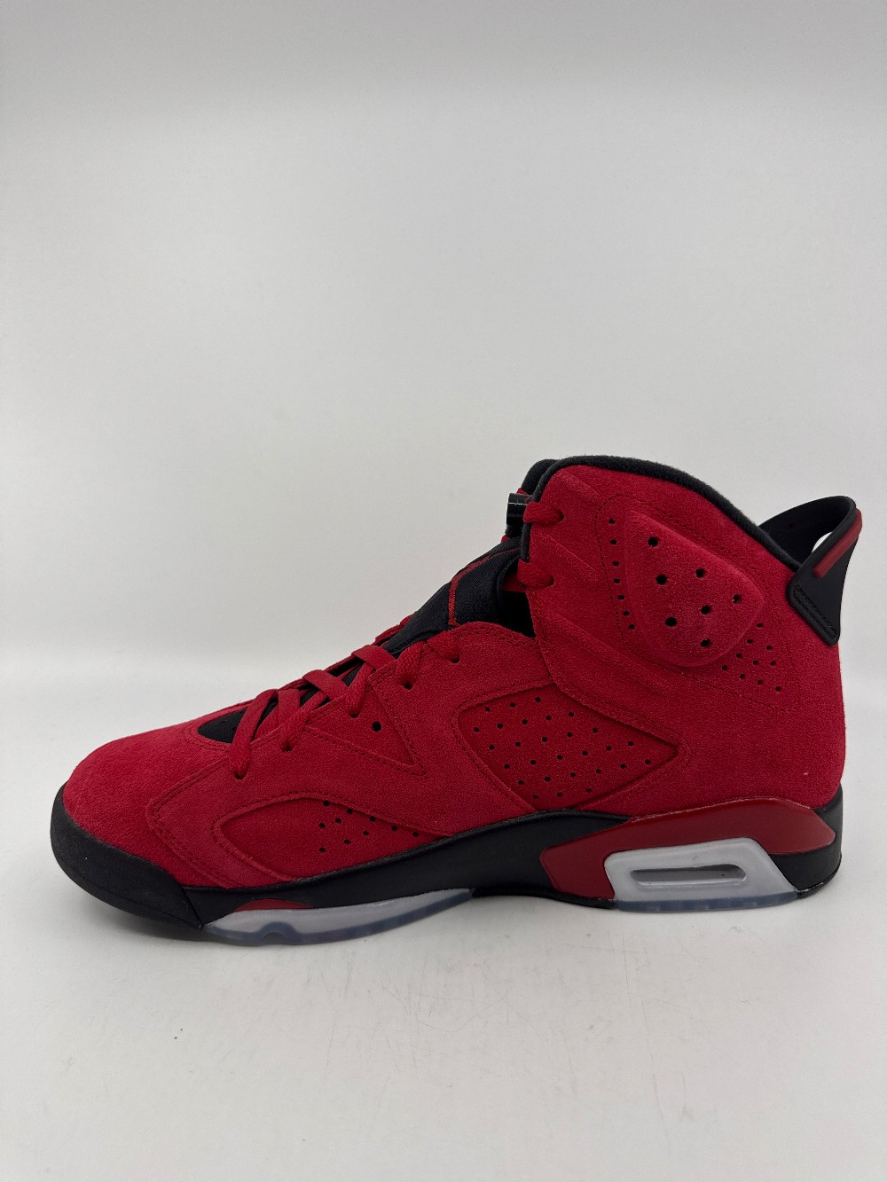 AJ 6 - TORO BRAVO