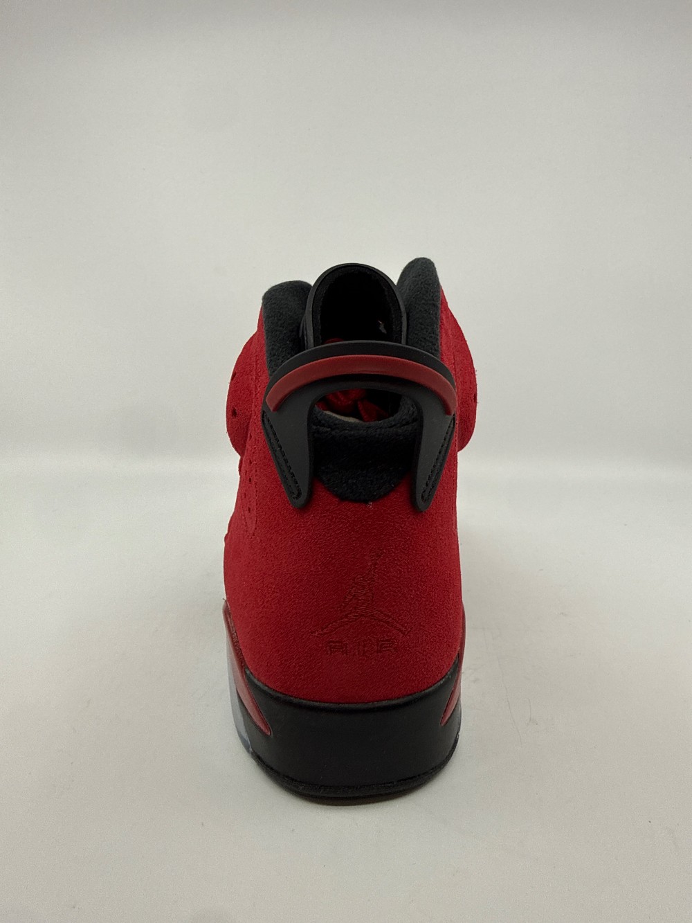 AJ 6 - TORO BRAVO
