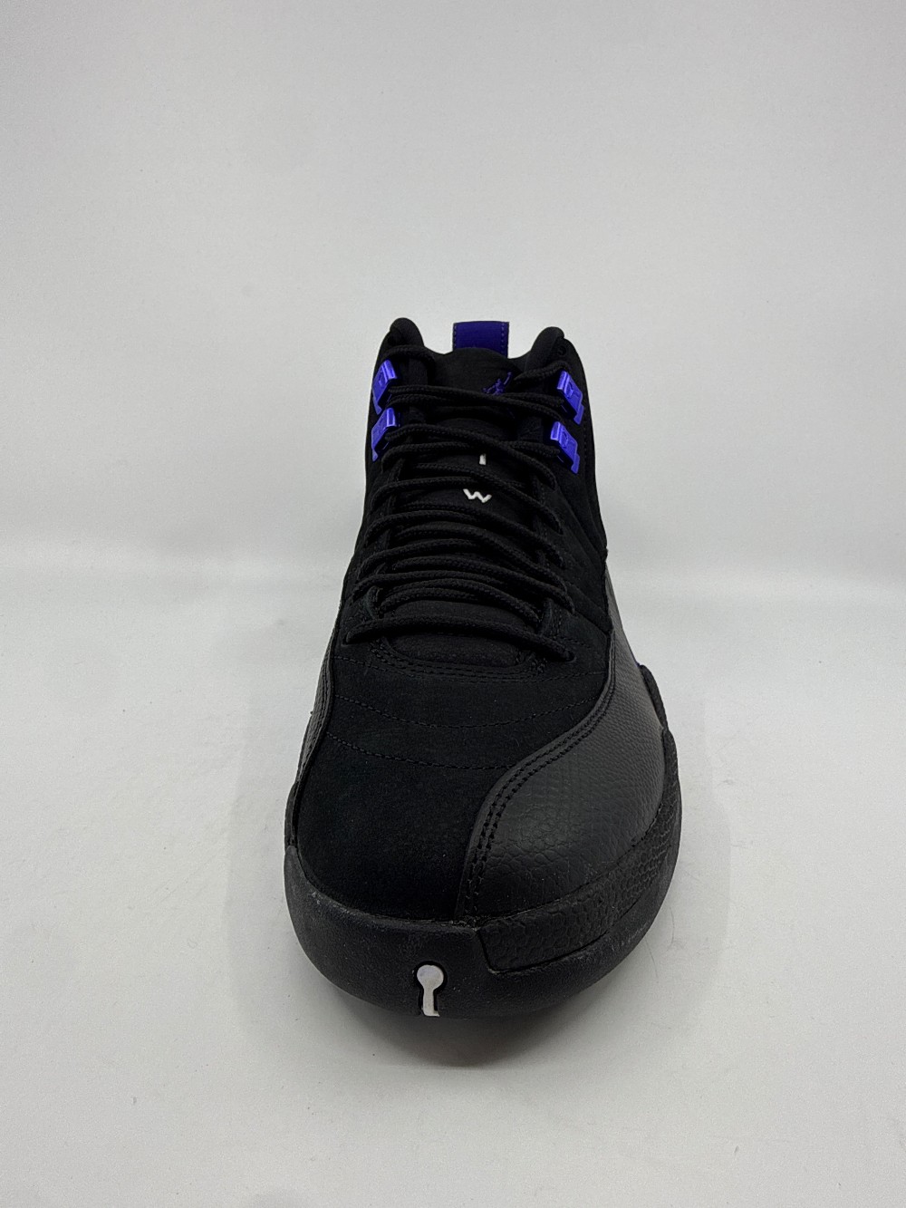 AJ 12 - BLACK DARK CONCORD
