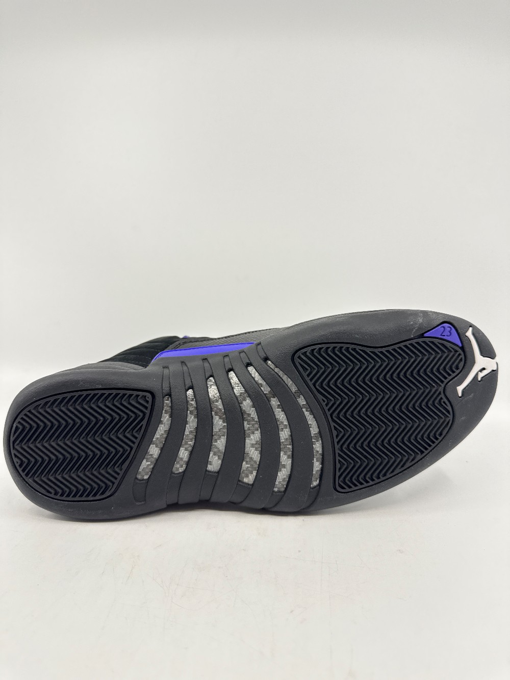AJ 12 - BLACK DARK CONCORD