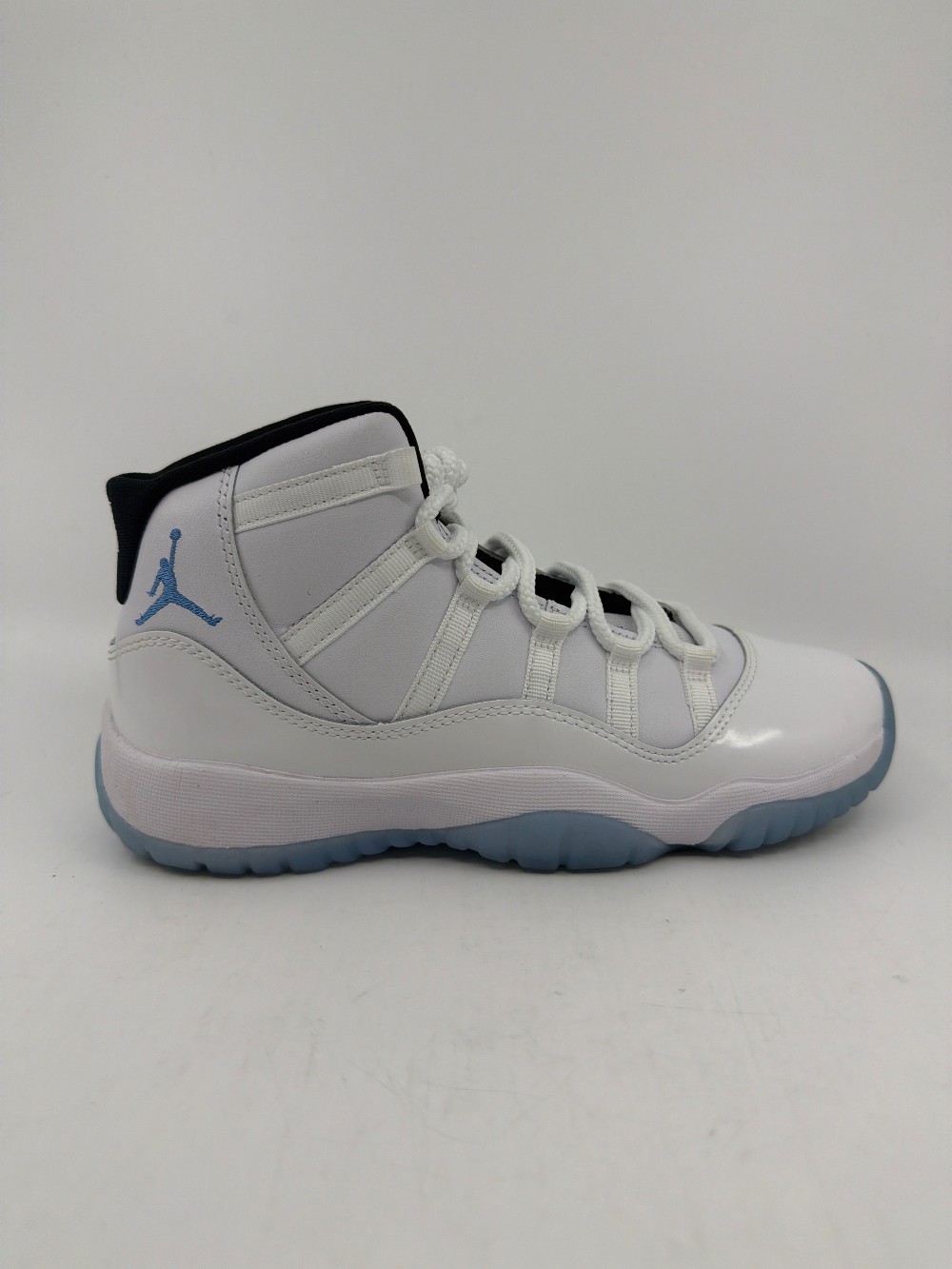*VNDS* AJ 11 (GS) - LEGEND BLUE (2024)