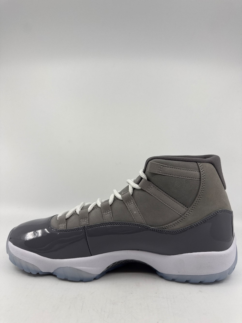 AJ 11 - COOL GREY (2021)