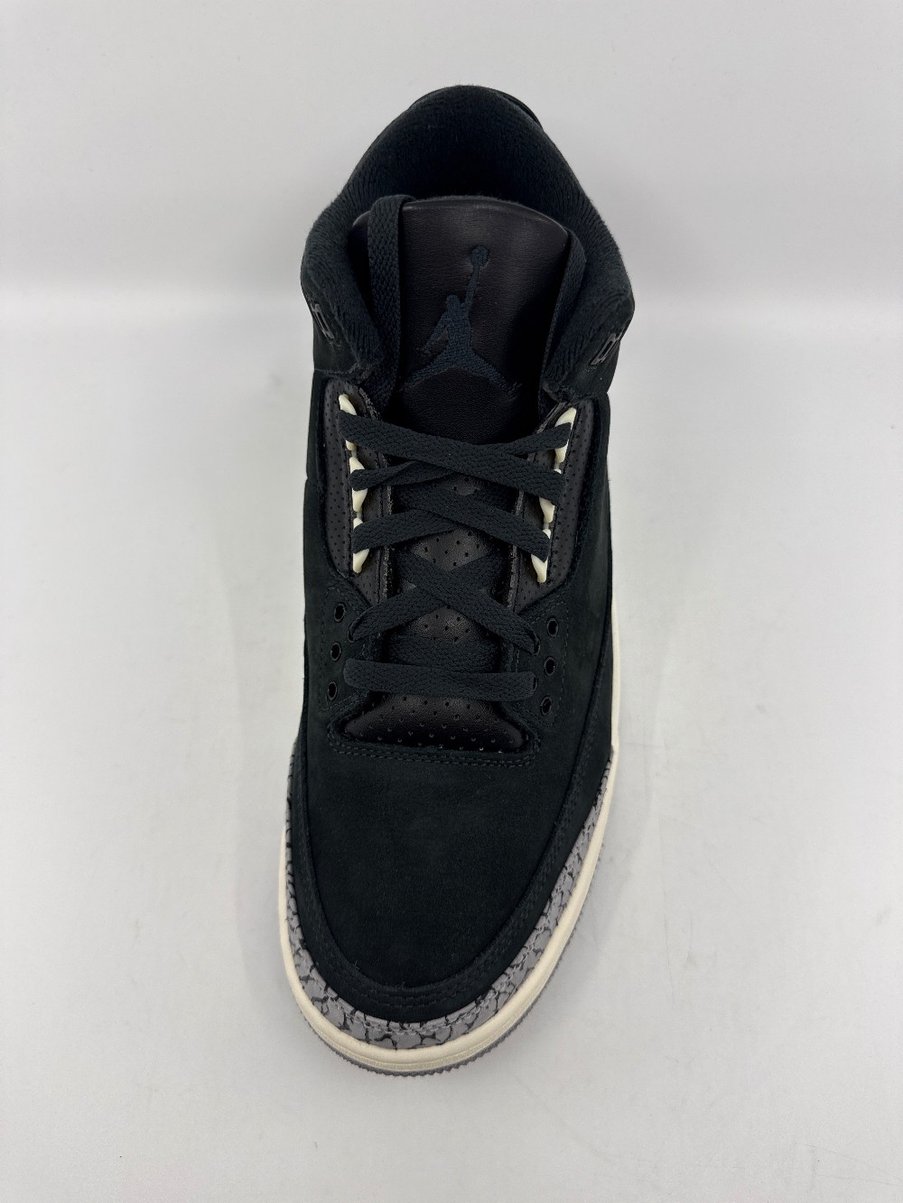 AJ 3 (W) - OFF NOIR