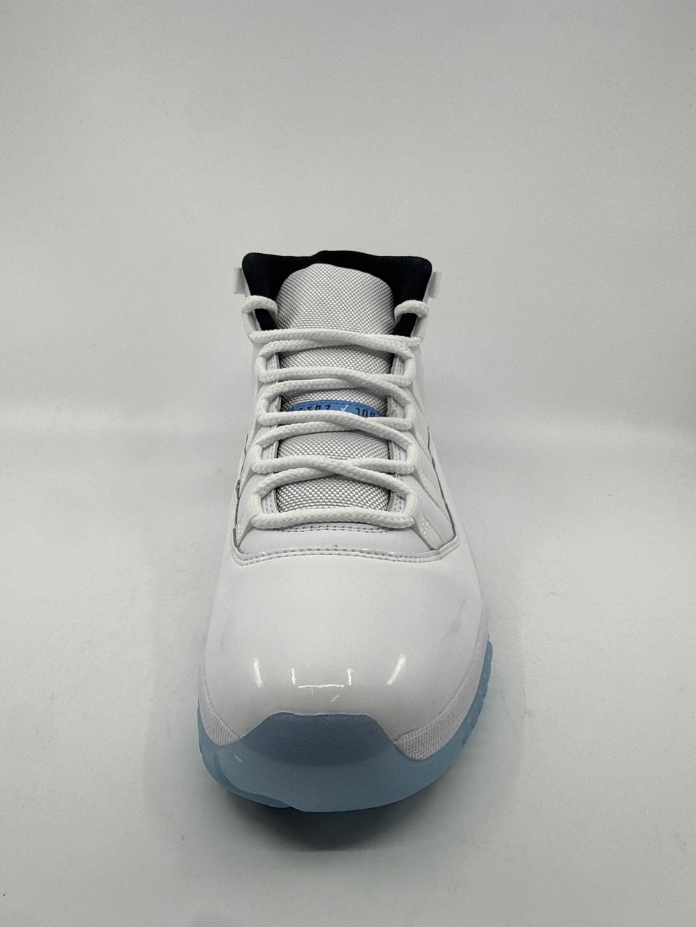 AJ 11 - LEGEND BLUE (2024)