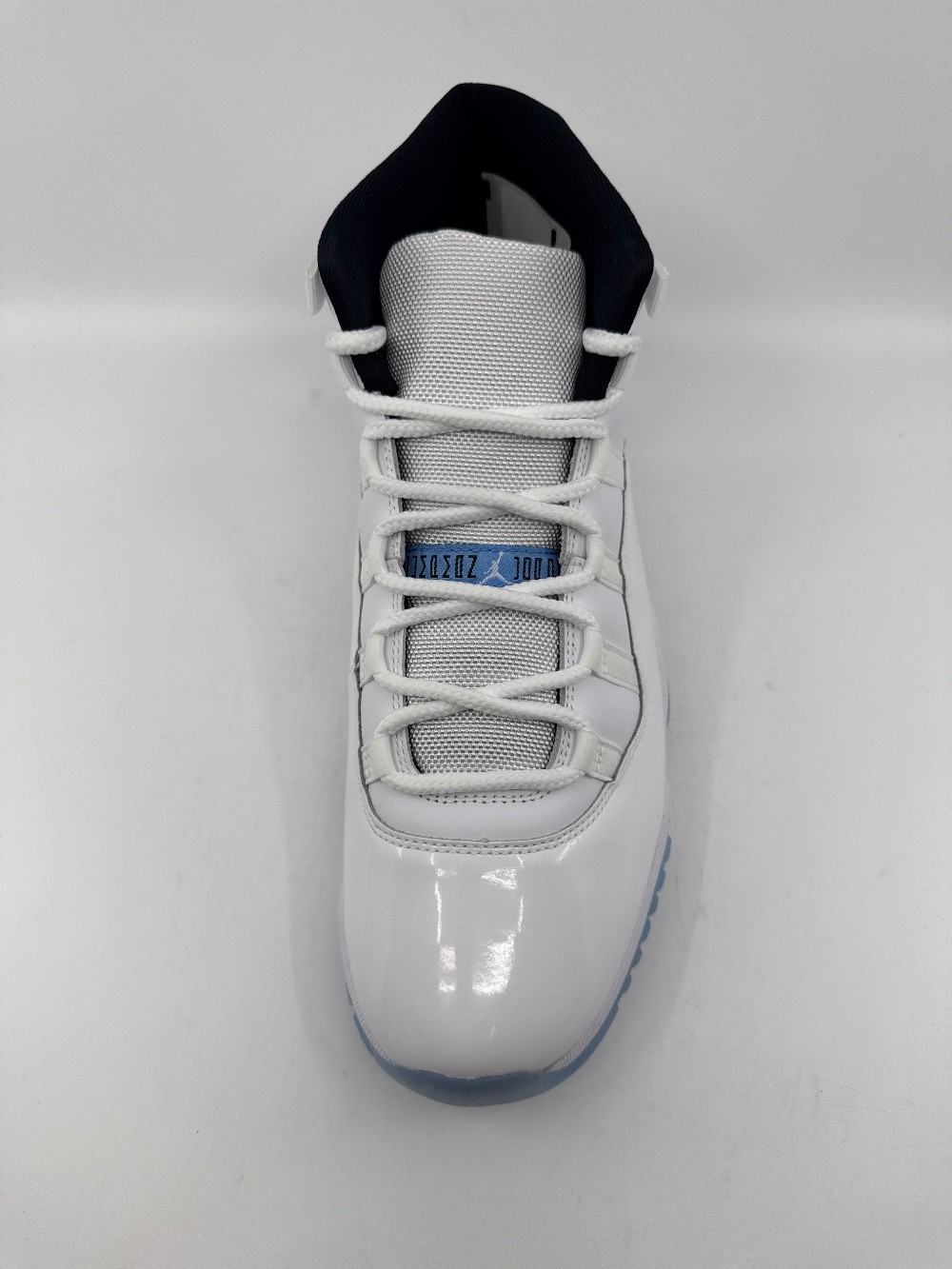 AJ 11 - LEGEND BLUE (2024)
