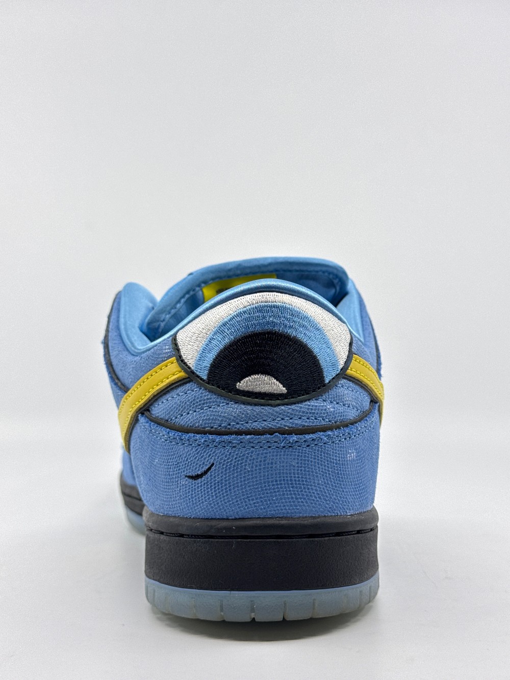 *USED* NIKE SB DUNK LOW - THE POWERPUFF GIRLS BUBBLES