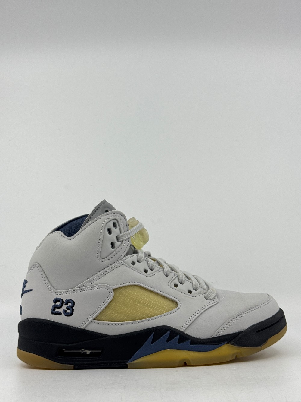 *USED* AJ 5 X A MA MANIERE (W) - DAWN