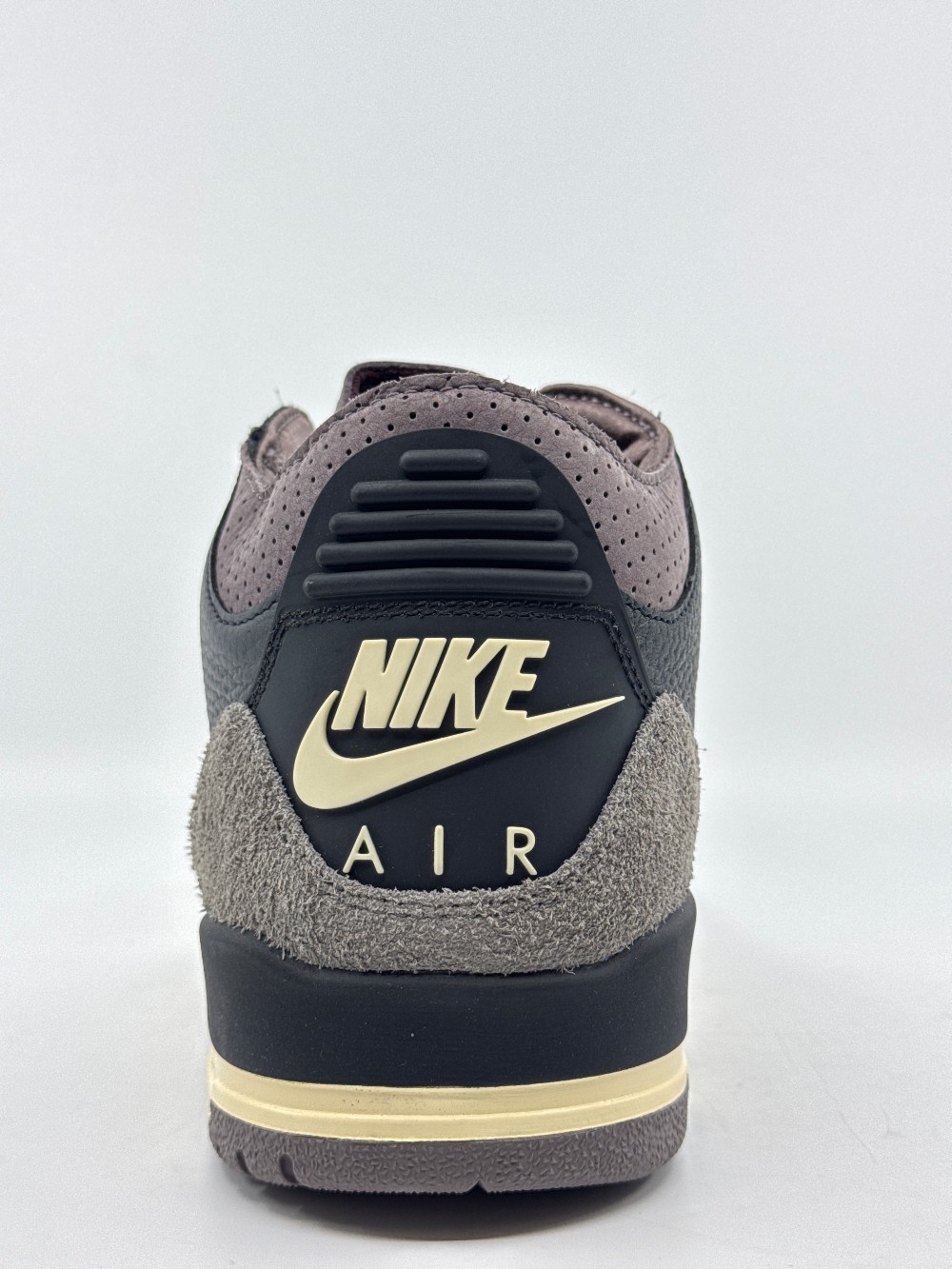 AJ 3 X A MA MANIERE (W) - WHILE YOU WERE SLEEPING
