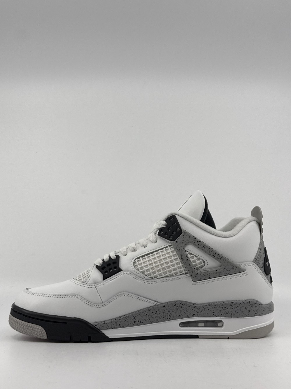 AJ 4 - WHITE CEMENT (2025)