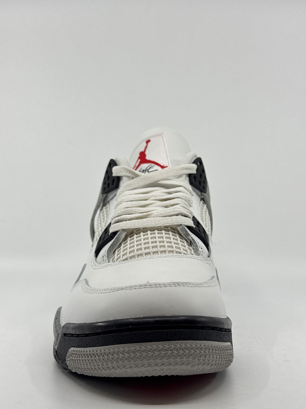 AJ 4 - WHITE CEMENT (2025)