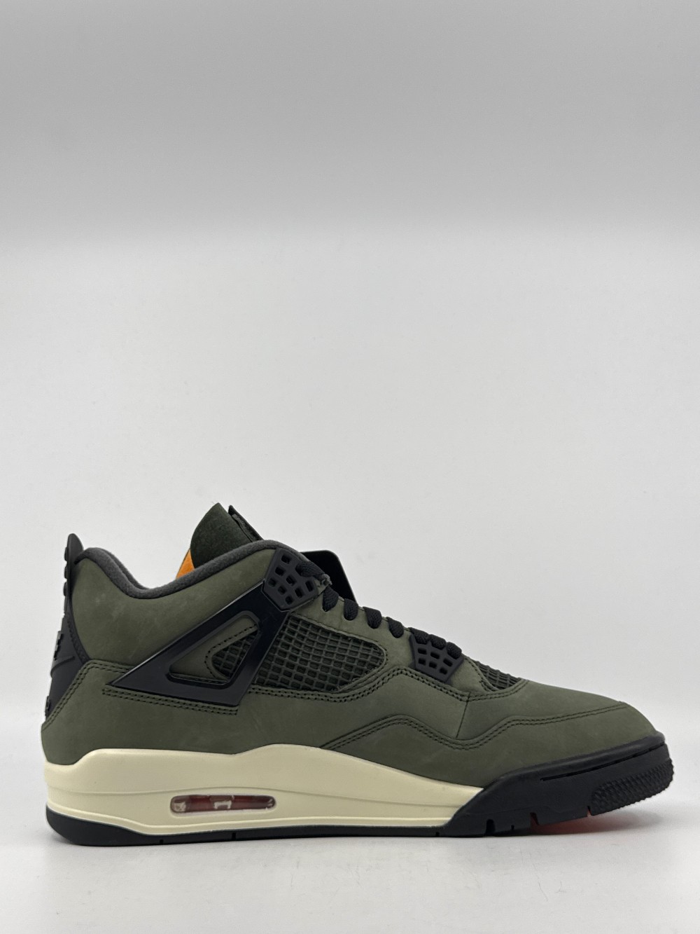 AJ 4 - UNDEFEATED (2025)