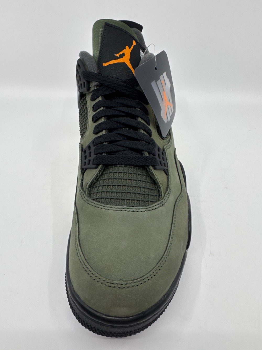 AJ 4 - UNDEFEATED (2025)