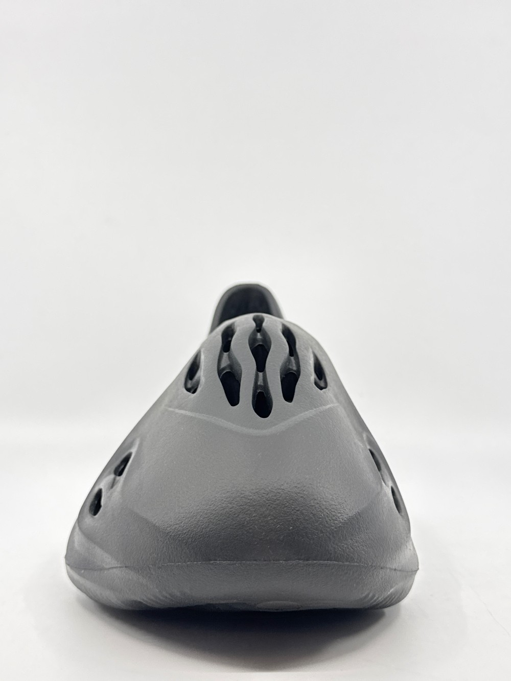 YEEZY FOAM RUNNER - ONYX
