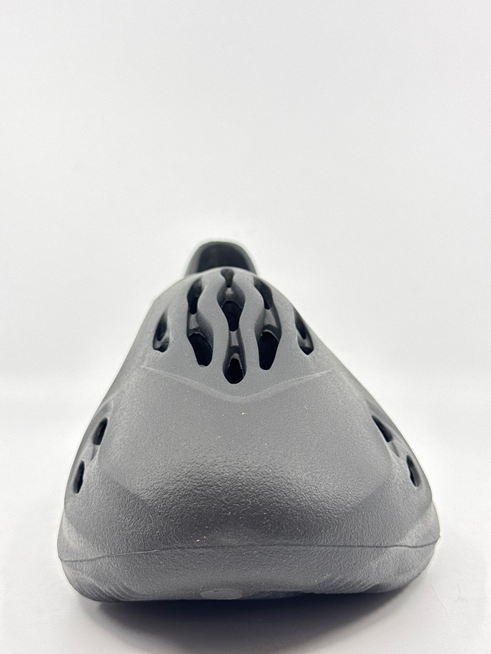 YEEZY FOAM RUNNER - ONYX