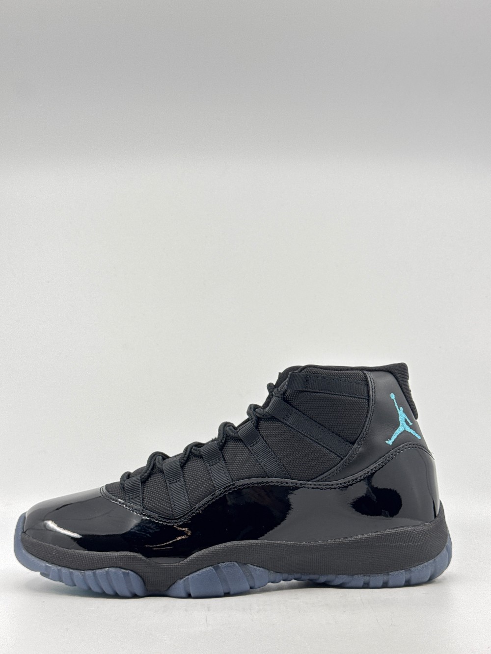 *VNDS* AJ 11 - GAMMA BLUE (2025)