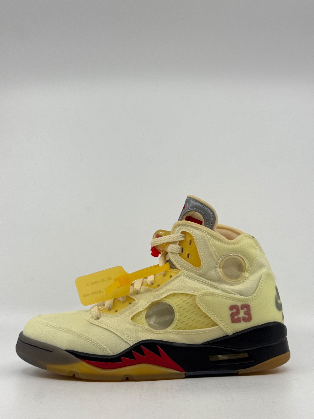 *VNDS* AJ 5 X OFF WHITE - SAIL