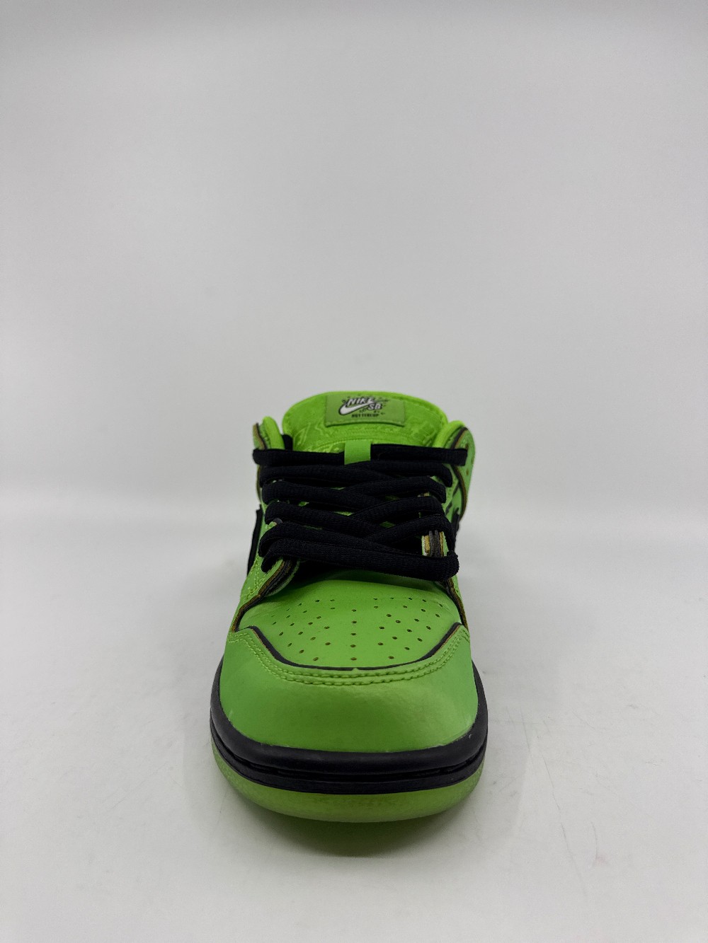 *VNDS* NIKE SB DUNK LOW X THE POWERPUFF GIRLS - BUTTERCUP