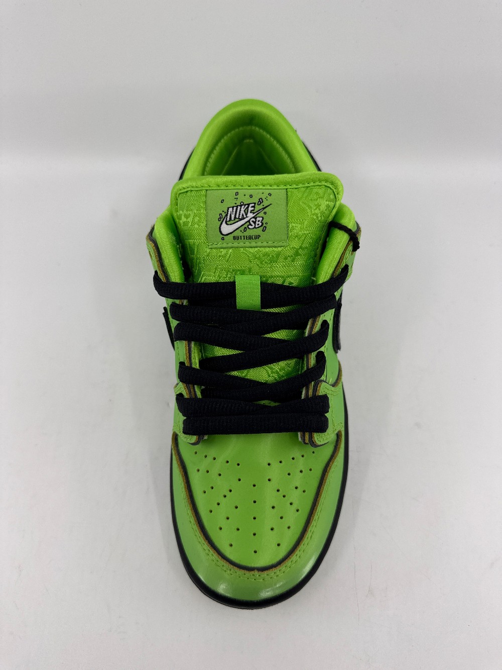 *VNDS* NIKE SB DUNK LOW X THE POWERPUFF GIRLS - BUTTERCUP