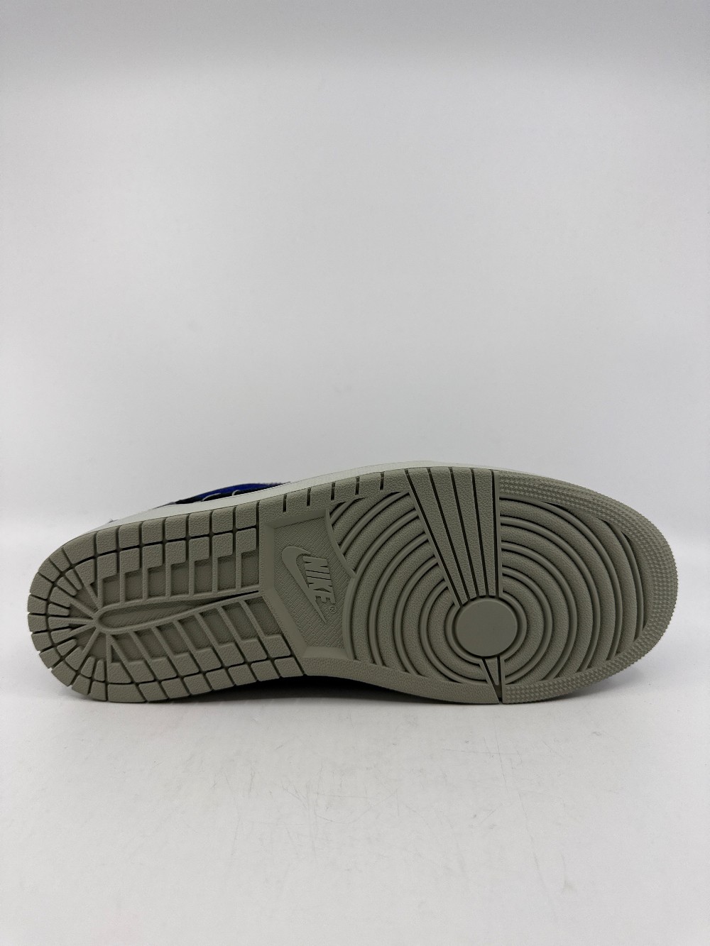 AJ 1 LOW X ZION WILLIAMSON - VOODOO ALTERNATE